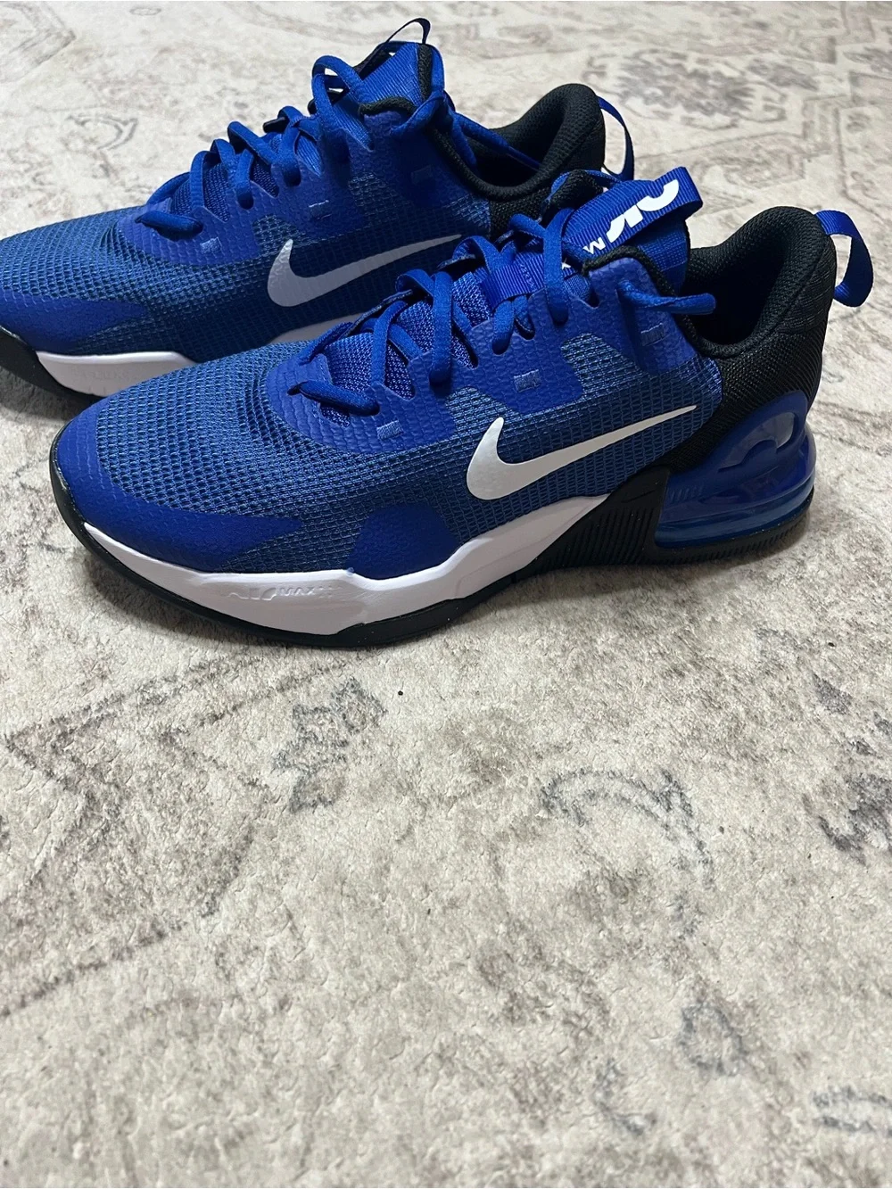 Nike new these
